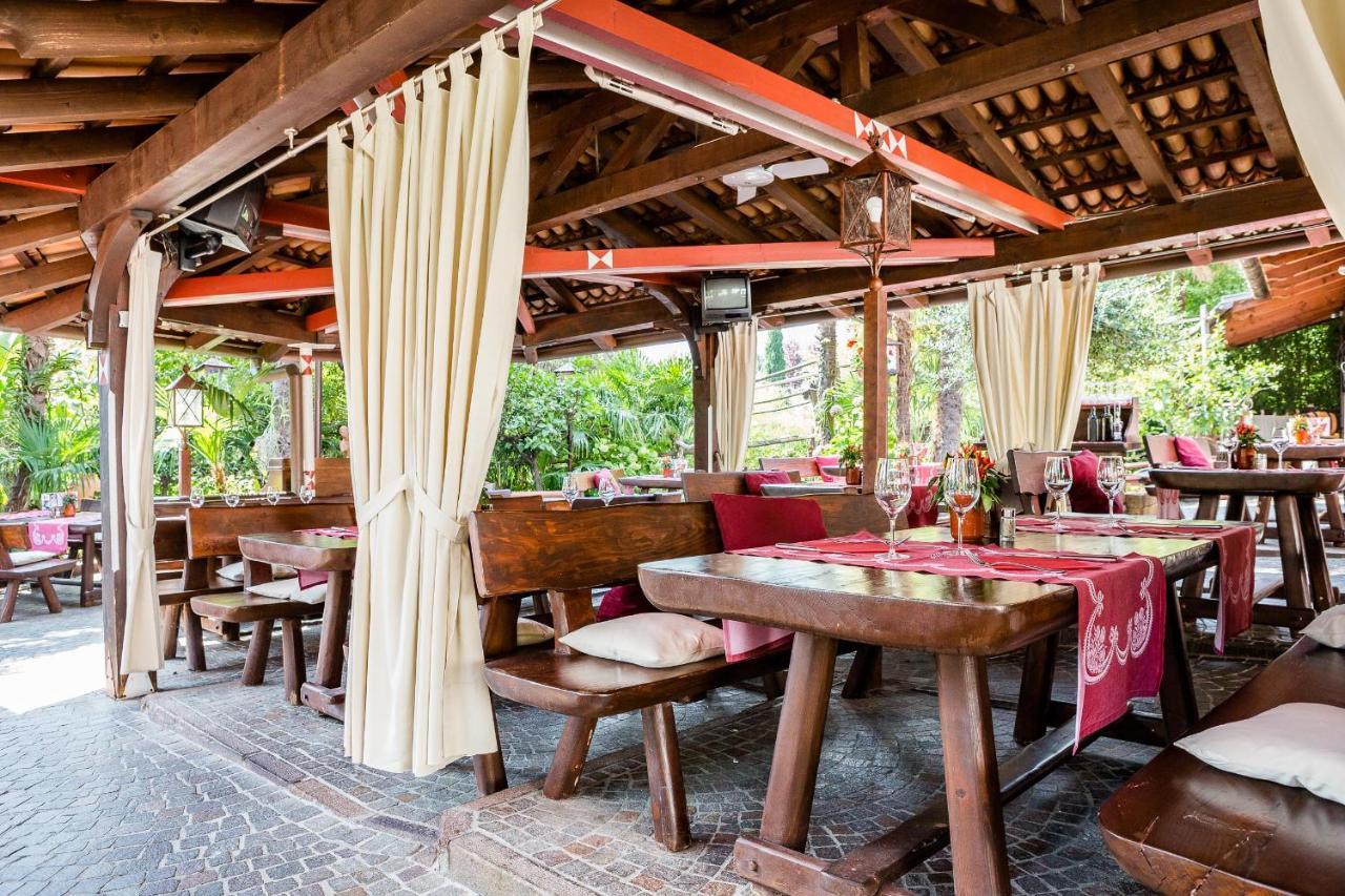 Ruster Resort Lagundo Bagian luar foto