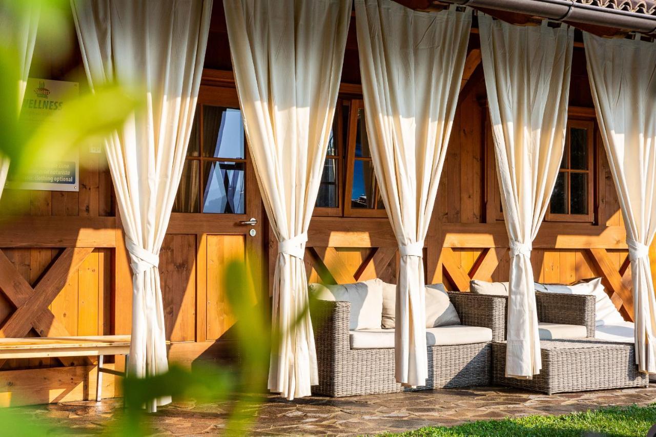 Ruster Resort Lagundo Bagian luar foto